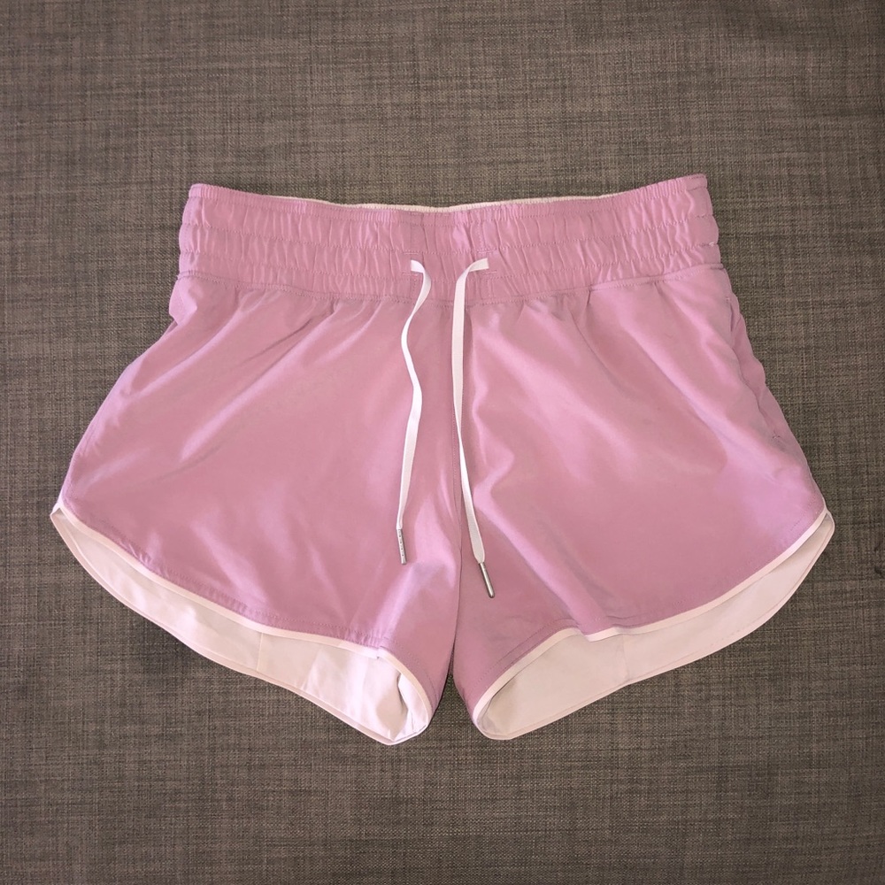 Lululemon choose a side reversible shorts